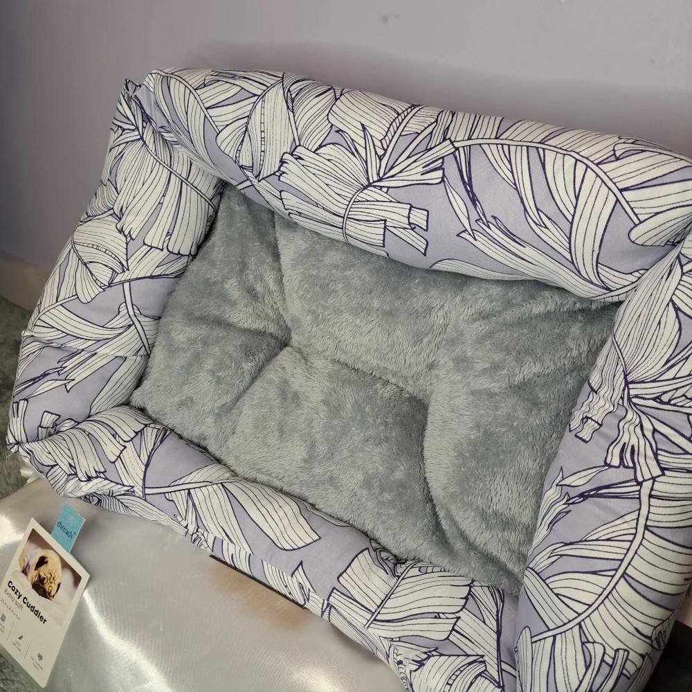 NEW DOGGO BED